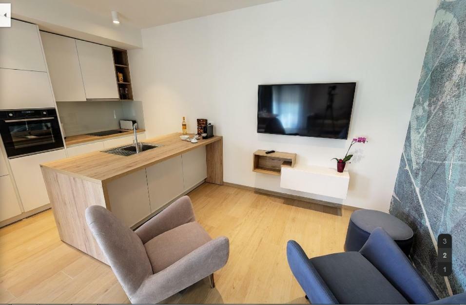 Regentova Suites Ljubljana Eksteriør billede